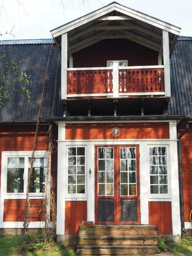 Orsastuguthyrning-Kyrkbyn Villa Eksteriør billede